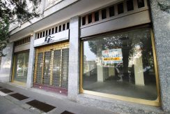 Negozio con vetrine Varese