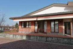 Castellanza Vendita Villa Singola con Magazzino