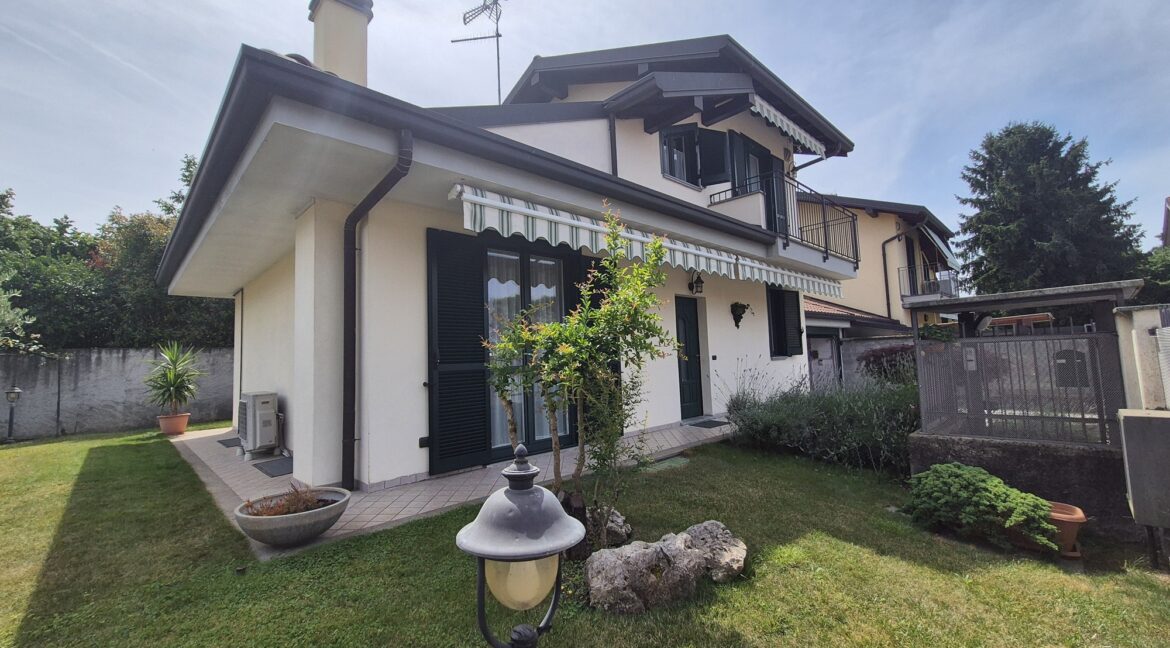 Villa Vendita Busto Arsizio Vicinanze