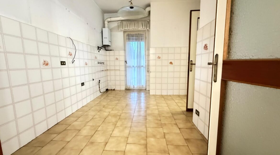 WhatsApp Image 2025-12-17 at 17.20.33 (1)