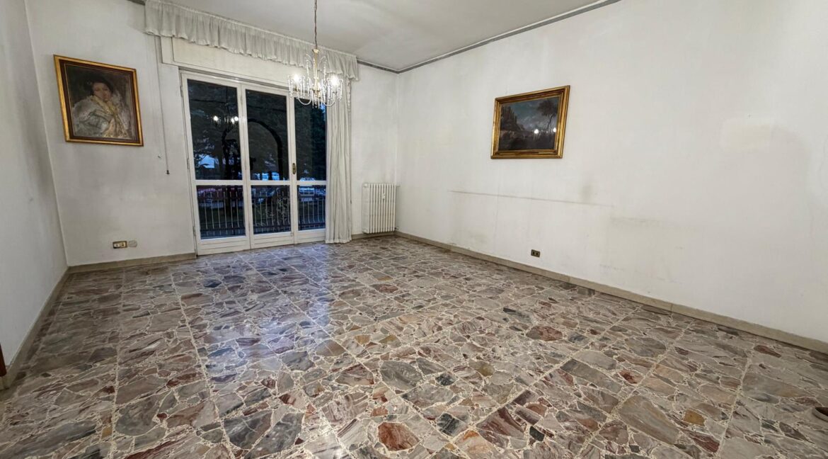 WhatsApp Image 2025-12-17 at 17.20.35