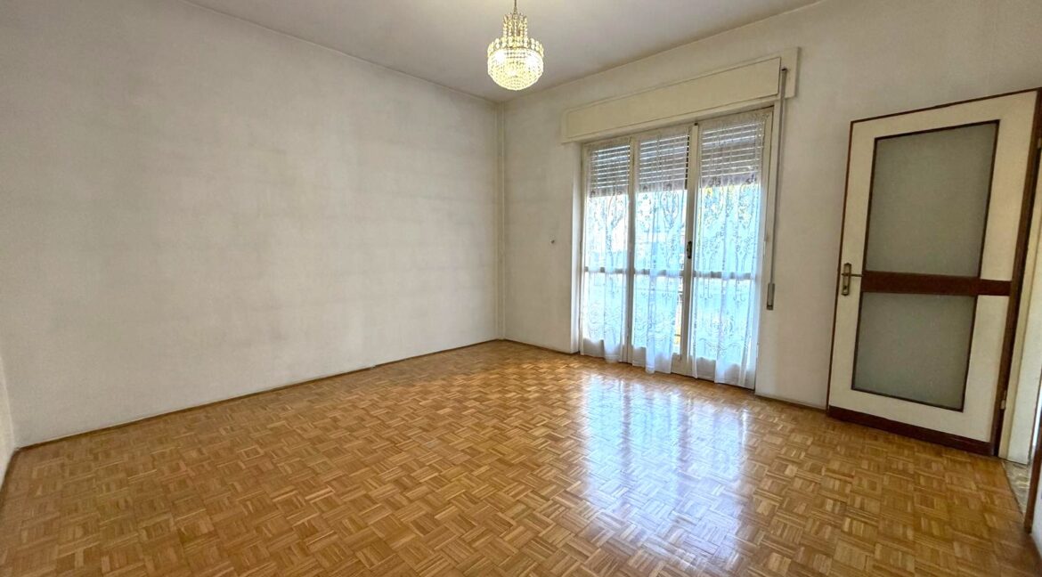 WhatsApp Image 2025-12-27 at 10.38.00 (1)