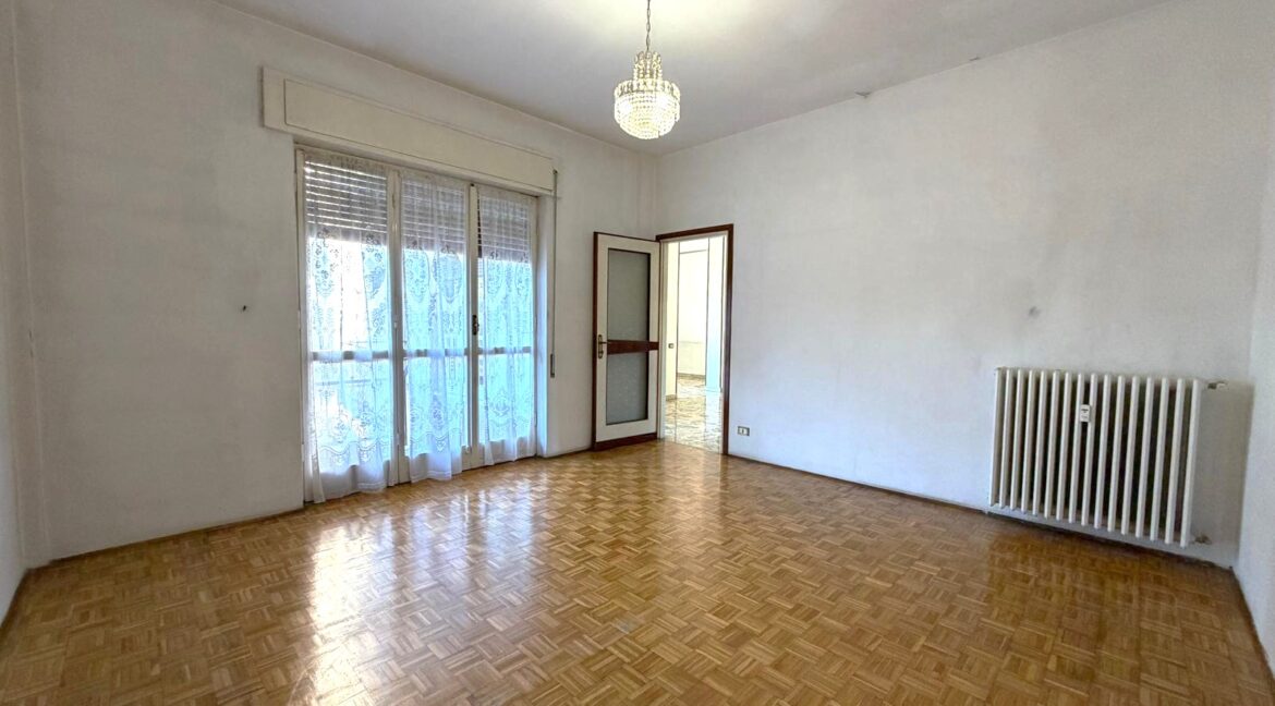 WhatsApp Image 2025-12-27 at 10.38.00 (2)