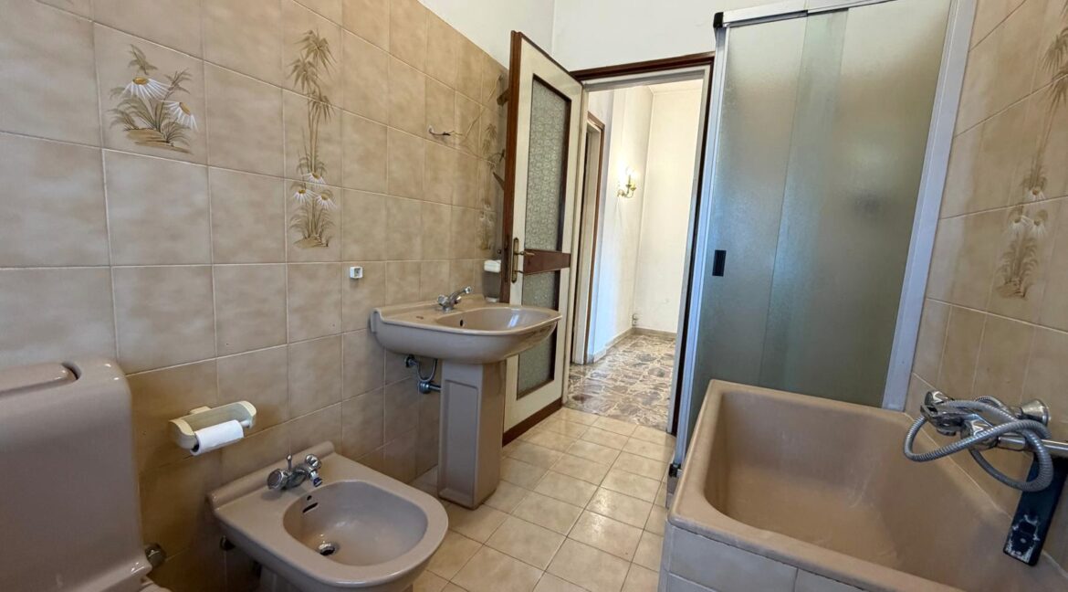 WhatsApp Image 2025-12-27 at 10.38.00 (4)