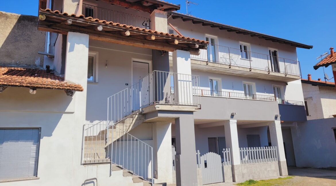 Grande Appartamento Vendita Castelletto Sopra Ticino