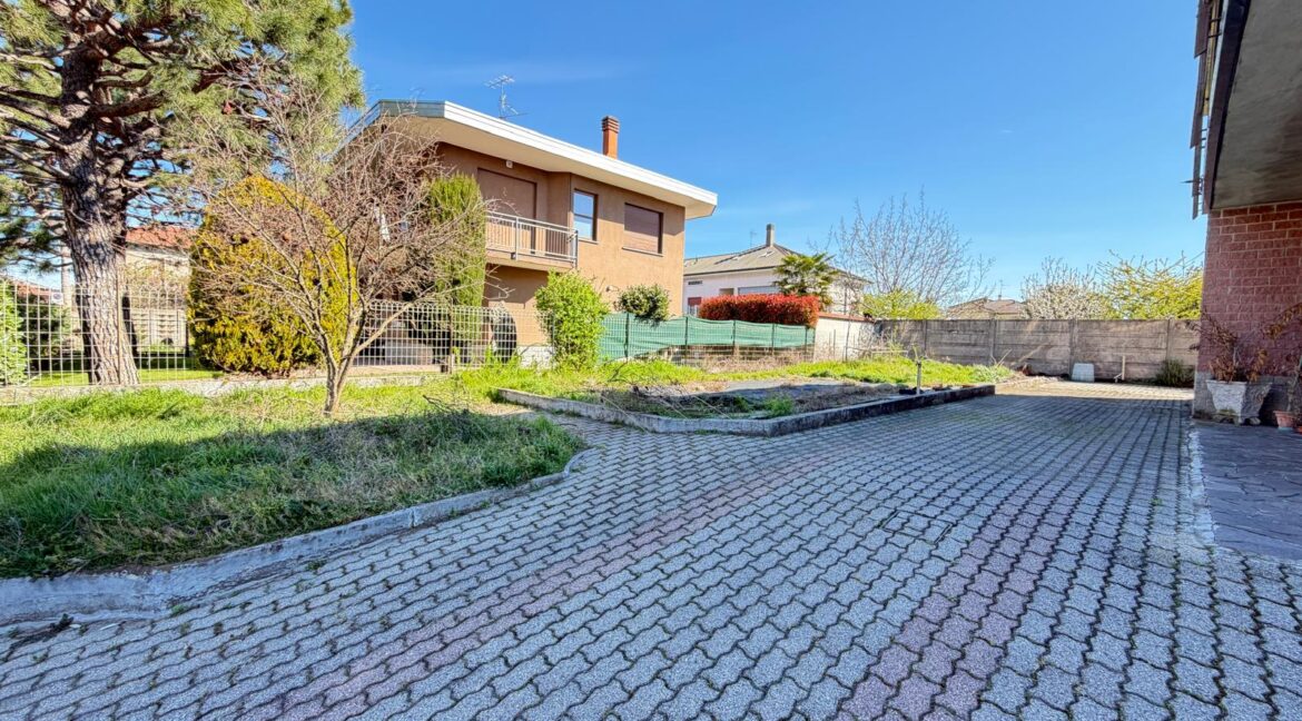 WhatsApp Image 2026-03-28 at 11.56.55 (2)